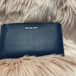 Michael Kors wristlet